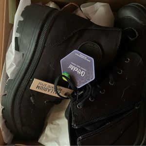 Palladium Pallabase Twill Black/Black Boots size 8 STYLE: 96907-008-M